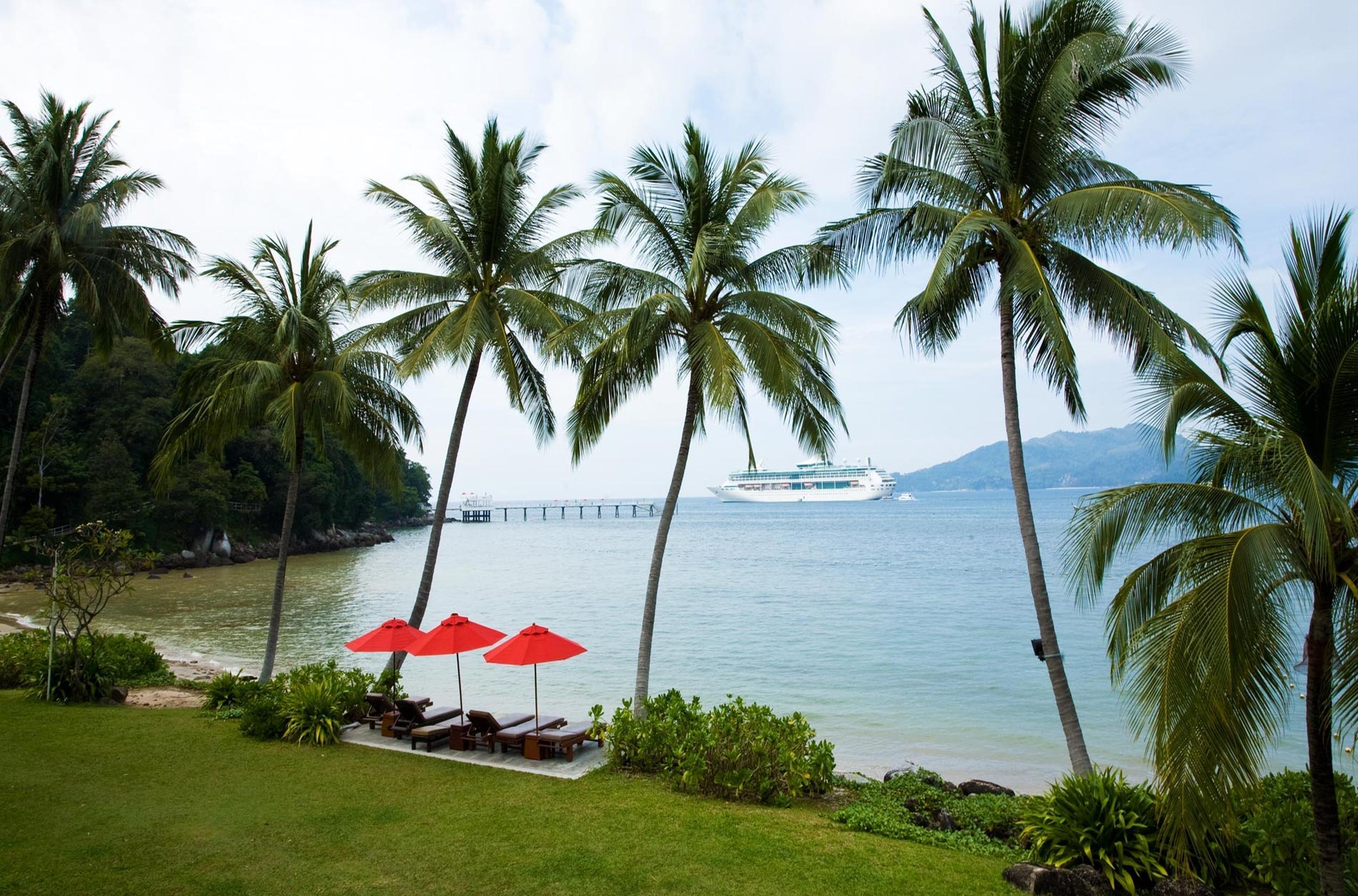 Amari Phuket Hotel Patong Exterior foto